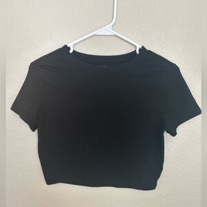 Wild Fable Black Crop Top Women’s Medium | Classic Simple Basic Tee